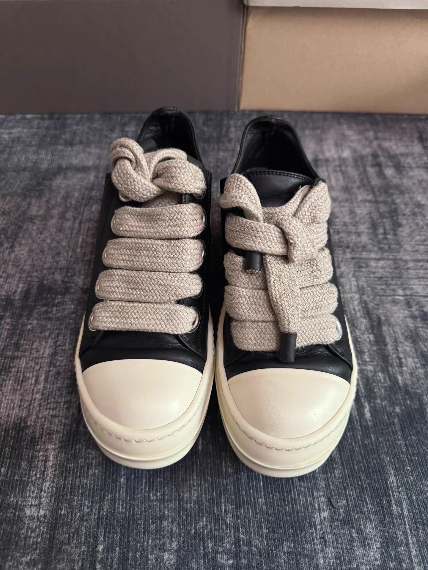 Rick Owens Rick Owens 24SS Thick Laces Low Top Size US 8 / IT 38 - 2 Thumbnail