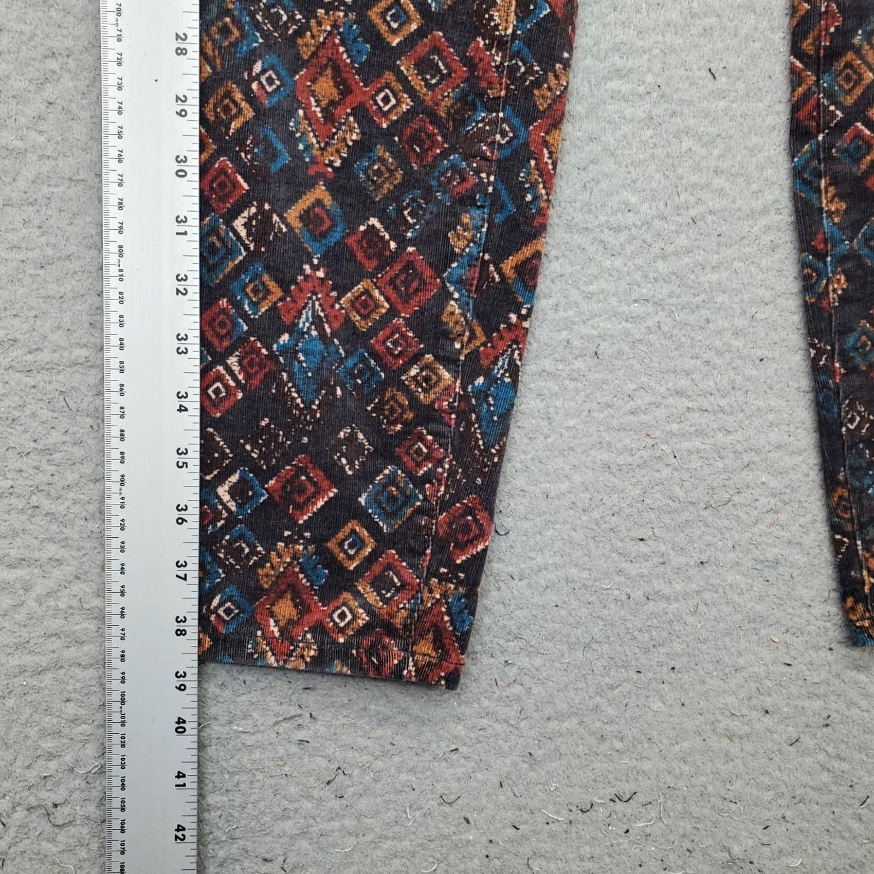 Anthropologie Anthropologie Pilcro Corduroy Pants Womens 32 Multi Geometric Stretch Button Fly Pants Size 24" / US 00 / IT 34 - 3 Thumbnail