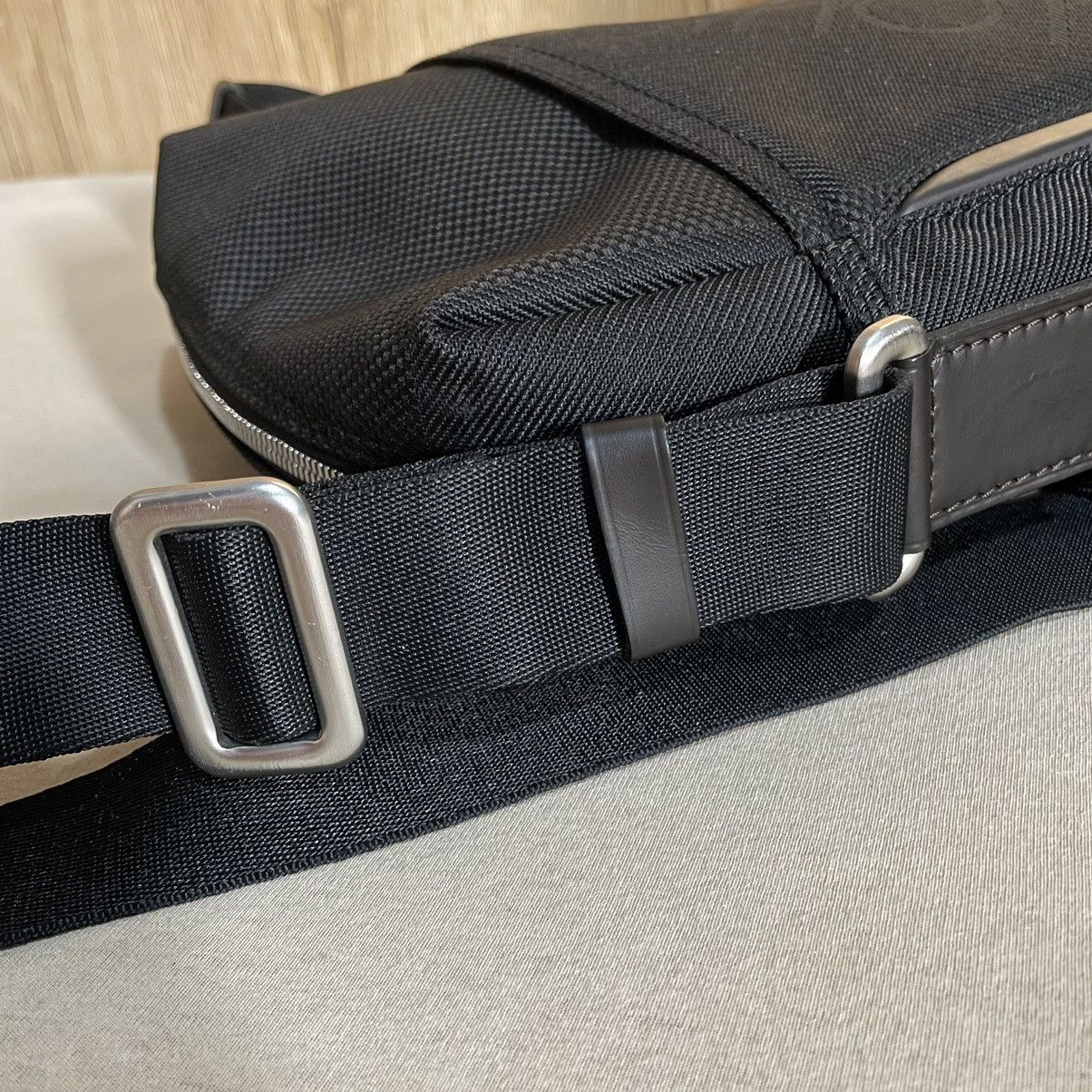 Louis Vuitton Louis Vuitton Damier Geant Citadin Black Vintage 2009 Size ONE SIZE - 8 Thumbnail