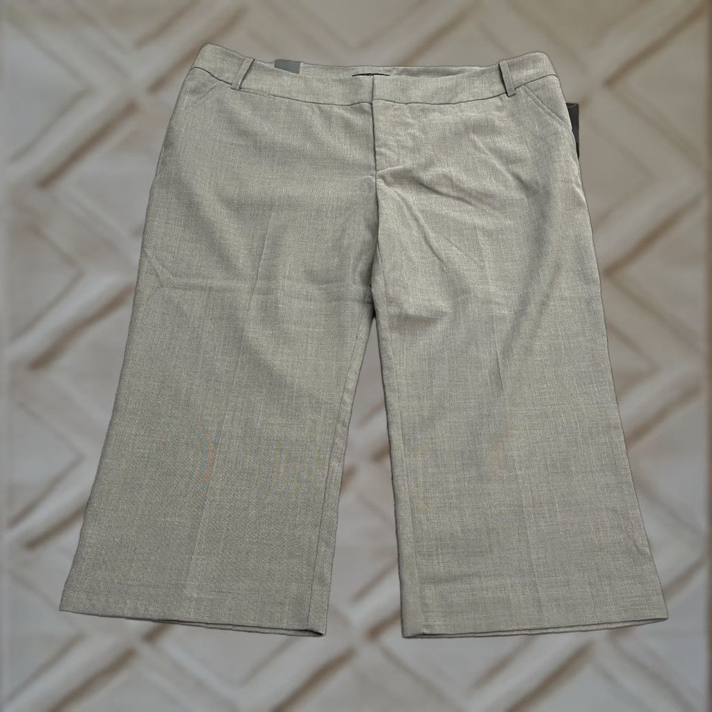 Mossimo Mossimo Stretch Modern Fit Crop Pants Womens 18 Low Waist 43x20 Gray Sleek NWT Size 40" / US 18 - 1 Thumbnail