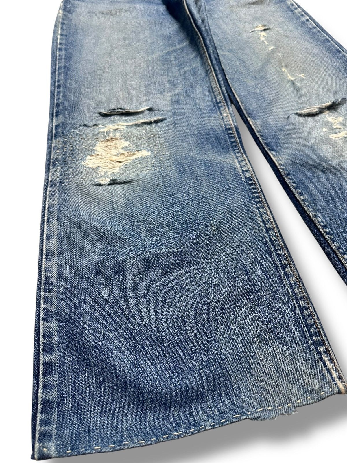 Levi's Levi's 560 Relaxed Fit Vintage Distressed Denim Faded Wash Size US 30 / EU 46 - 13 Thumbnail