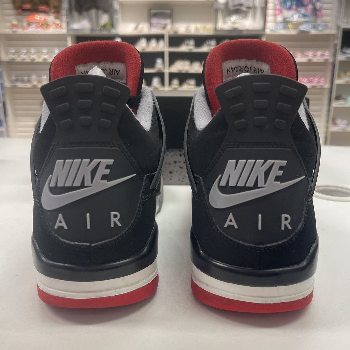 Jordan Brand Air Jordan 4 Retro OG 'Bred' 2019 - LIGHTLY WORN WITH OG BOX Size US 11 / EU 44 - 4 Thumbnail