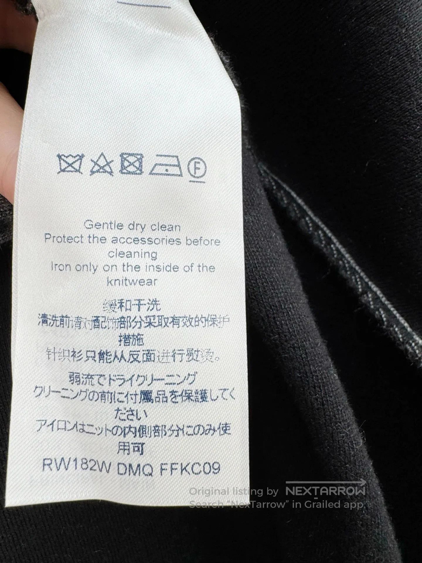 Louis Vuitton Louis Vuitton Cashmere Blend Cape. Size US M / EU 48-50 / 2 - 5 Thumbnail