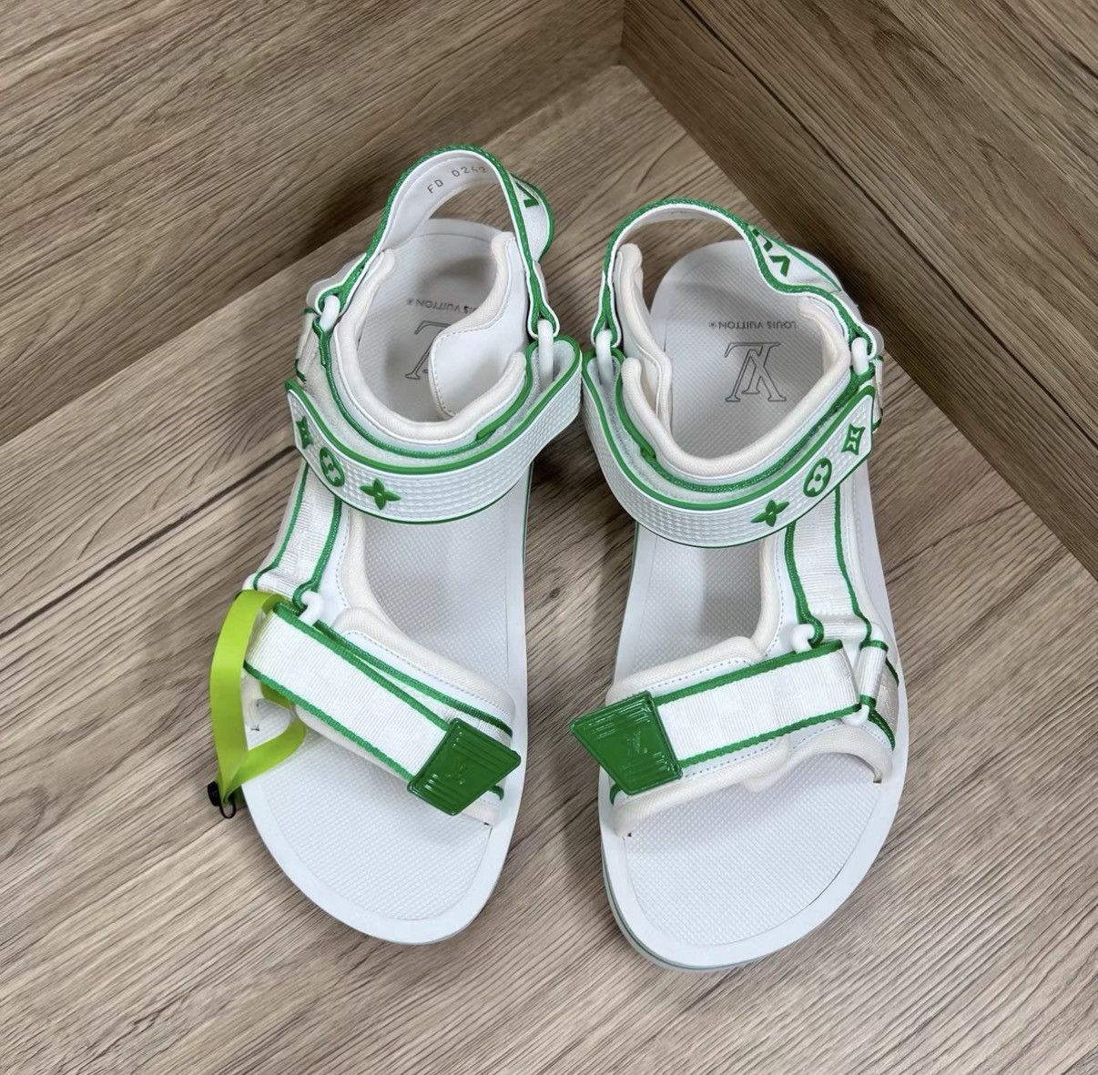 Louis Vuitton LV Panama White & Green Damier Sandals J41 Size US 8 / EU 41 - 2 Thumbnail