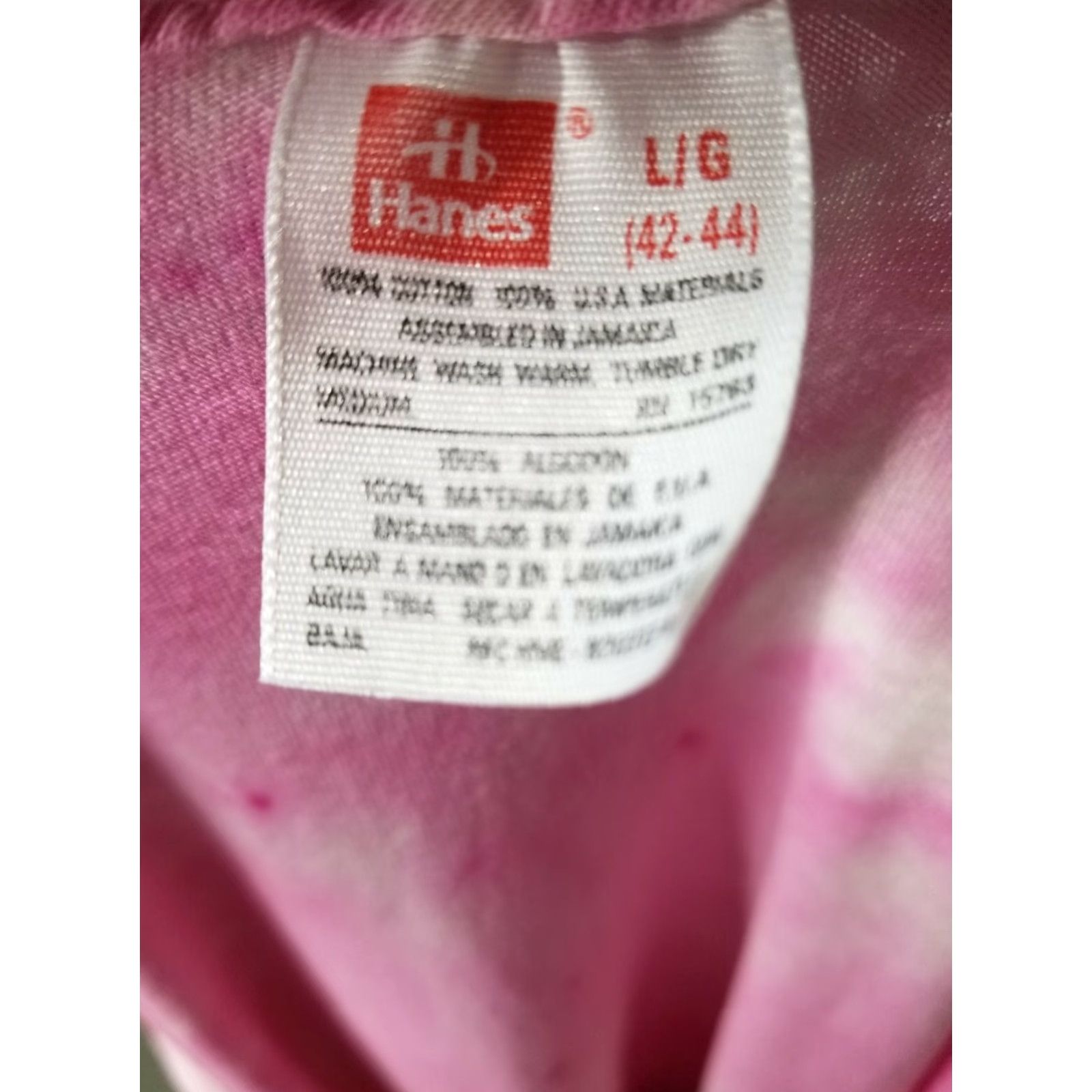 Hanes VINTAGE Hanes T-Shirt Mens L V-Neck Tie Dye Short Sleeve 70s 80s Pink Cotton Regular Size L Mens Size US L / EU 52-54 / 3 - 3 Thumbnail