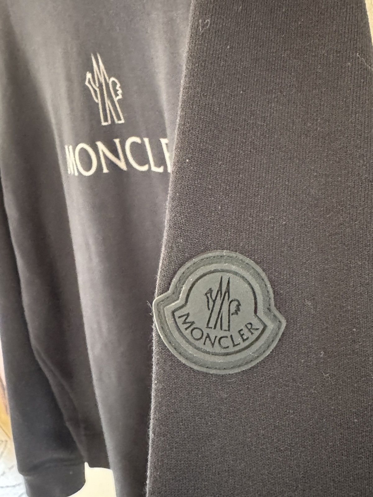 Moncler Moncler Reflective Logo Print Crewneck Size US M / EU 48-50 / 2 - 3 Thumbnail