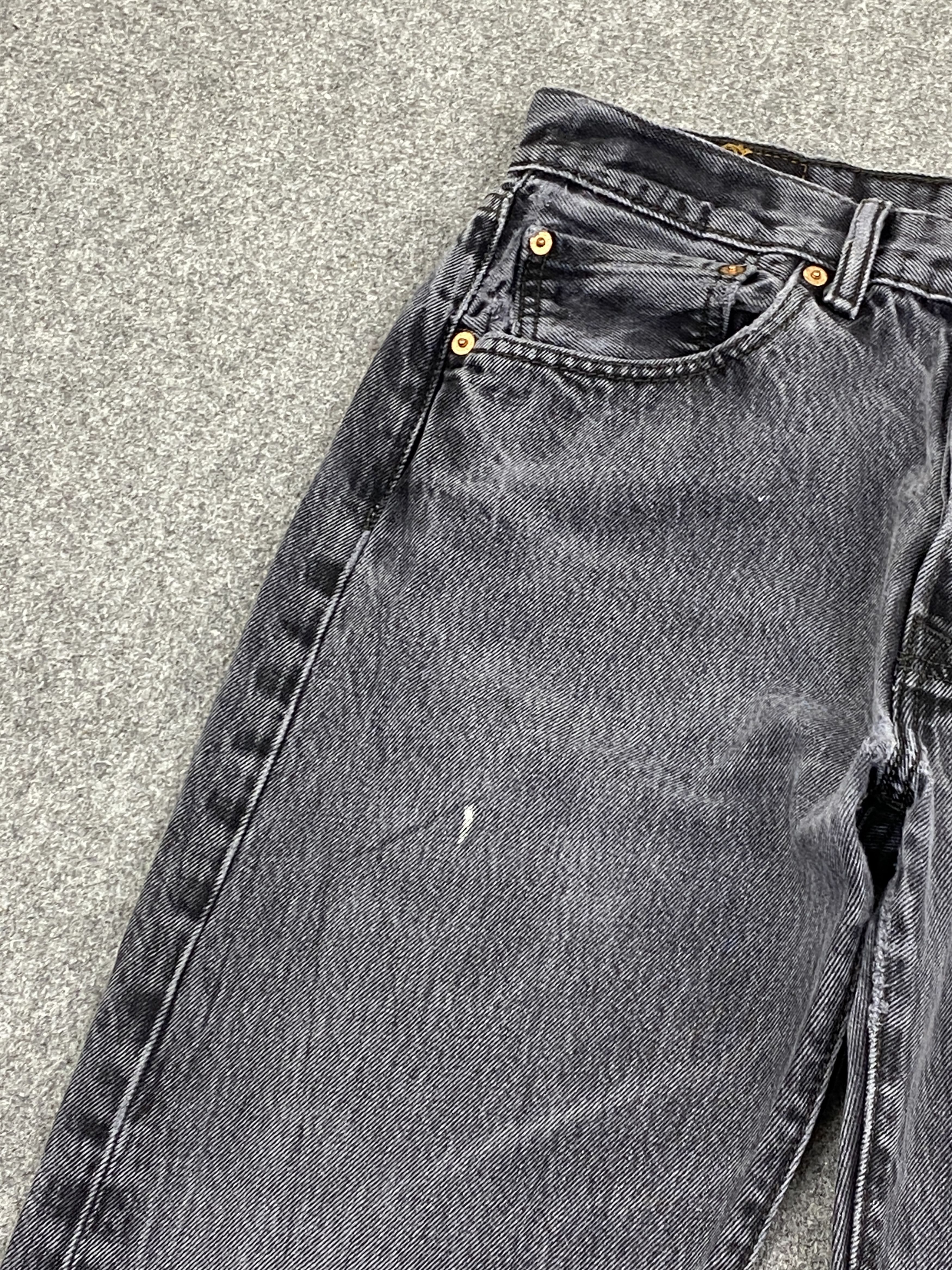 Levi's Vintage Levis 501 Distressed Faded Black Jeans DP2733 Size US 31 - 10 Thumbnail