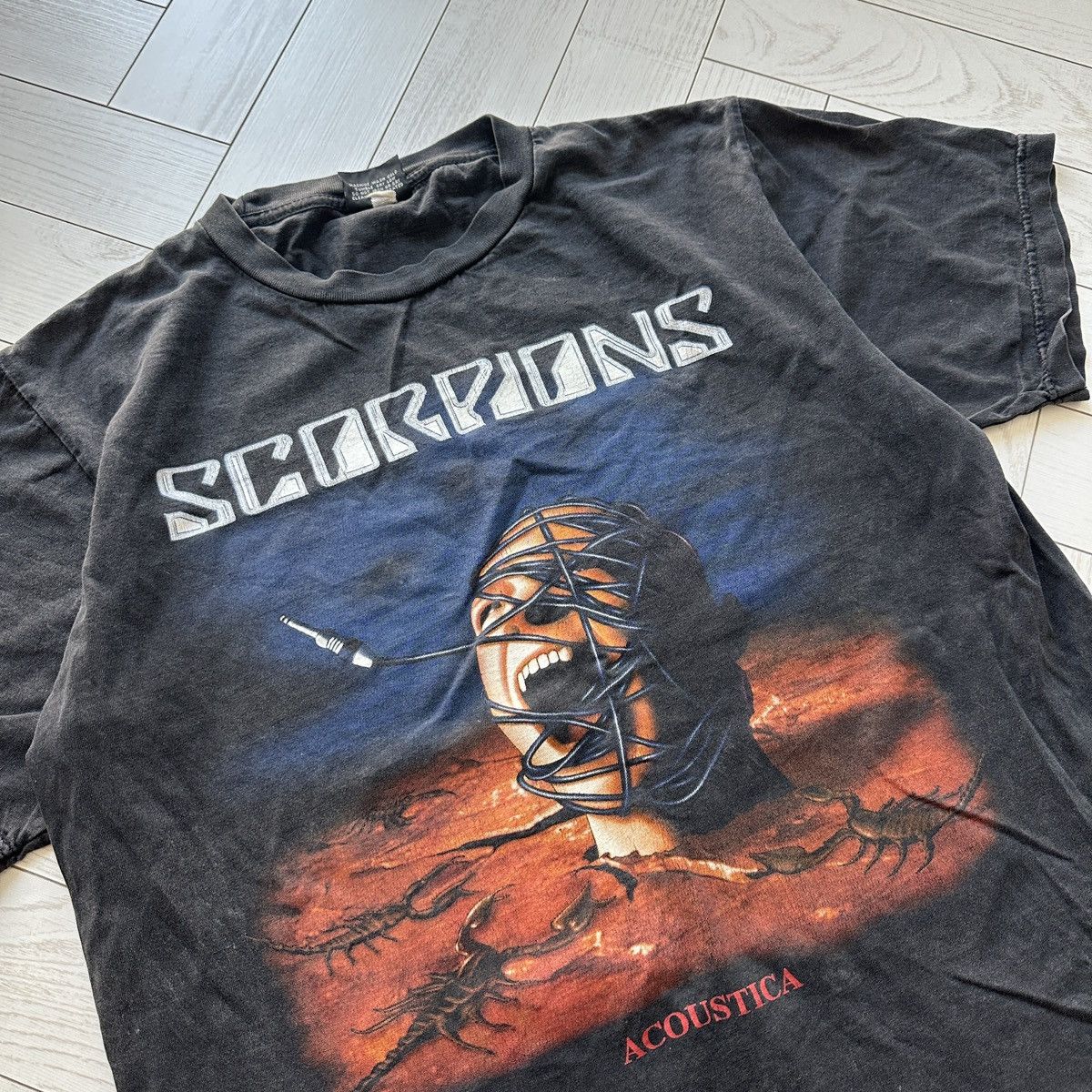 Vintage Vintage 90s Scorpions Acoustica Washed Rock tee y2k hype og Size US L / EU 52-54 / 3 - 4 Thumbnail