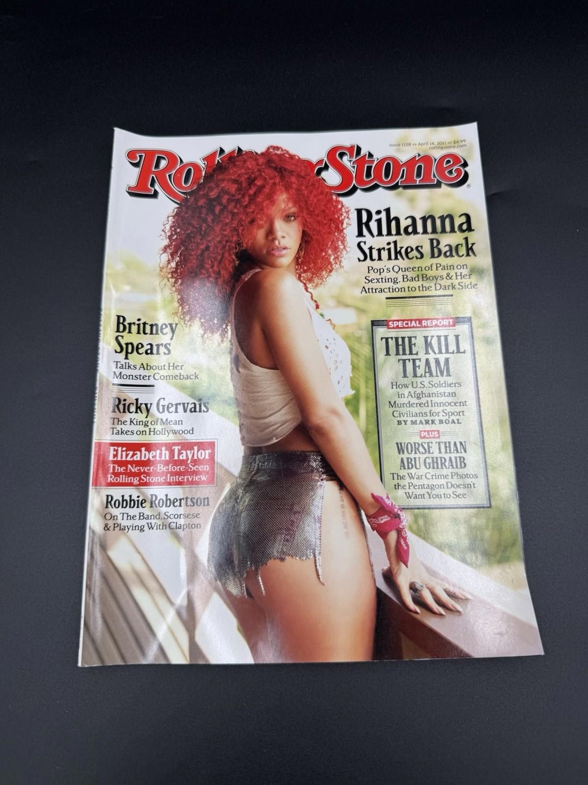 Designer Rolling Stone Magazine Rihanna April 2011 Issue 1128 Label Size ONE SIZE - 1 Thumbnail