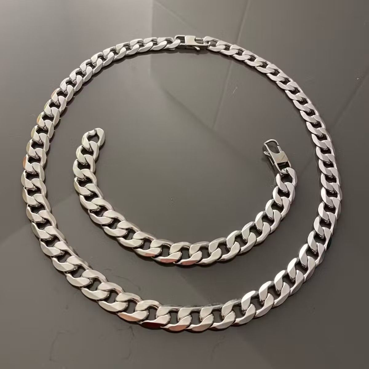 Jewelry Silver color Cuban chain Size ONE SIZE - 4 Thumbnail
