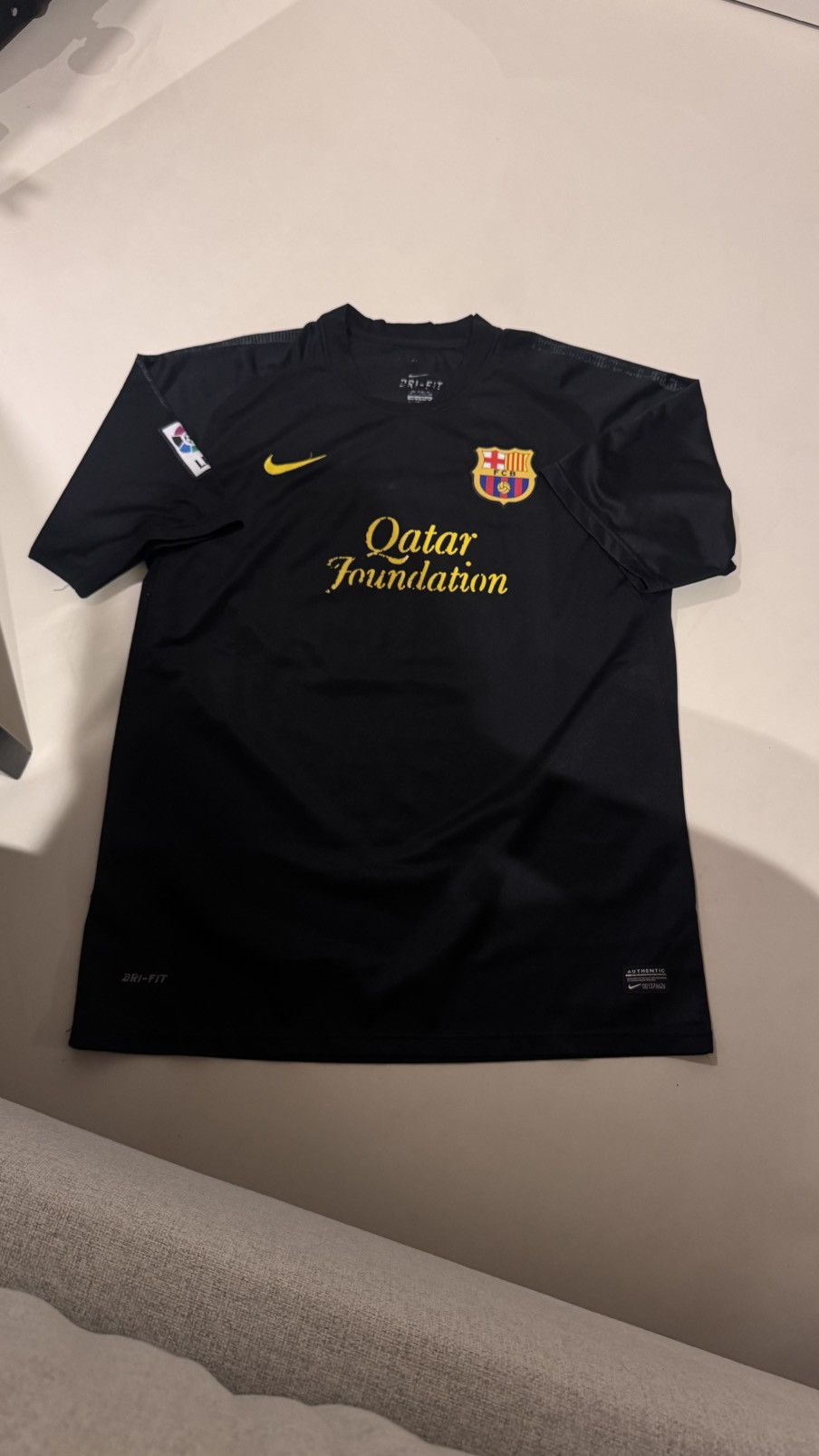 Nike Vintage Bracelona Jersey Xavi Size US XL / EU 56 / 4 - 1 Thumbnail