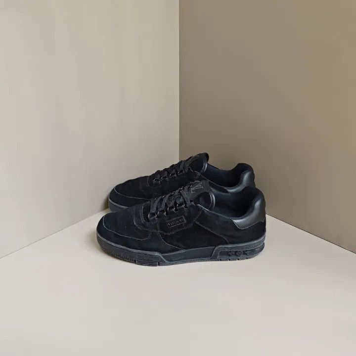 Other Louis Vuitton Trainer Sneakers in Black Suede -2508 Size US 8.5 / EU 41-42 - 1 Thumbnail