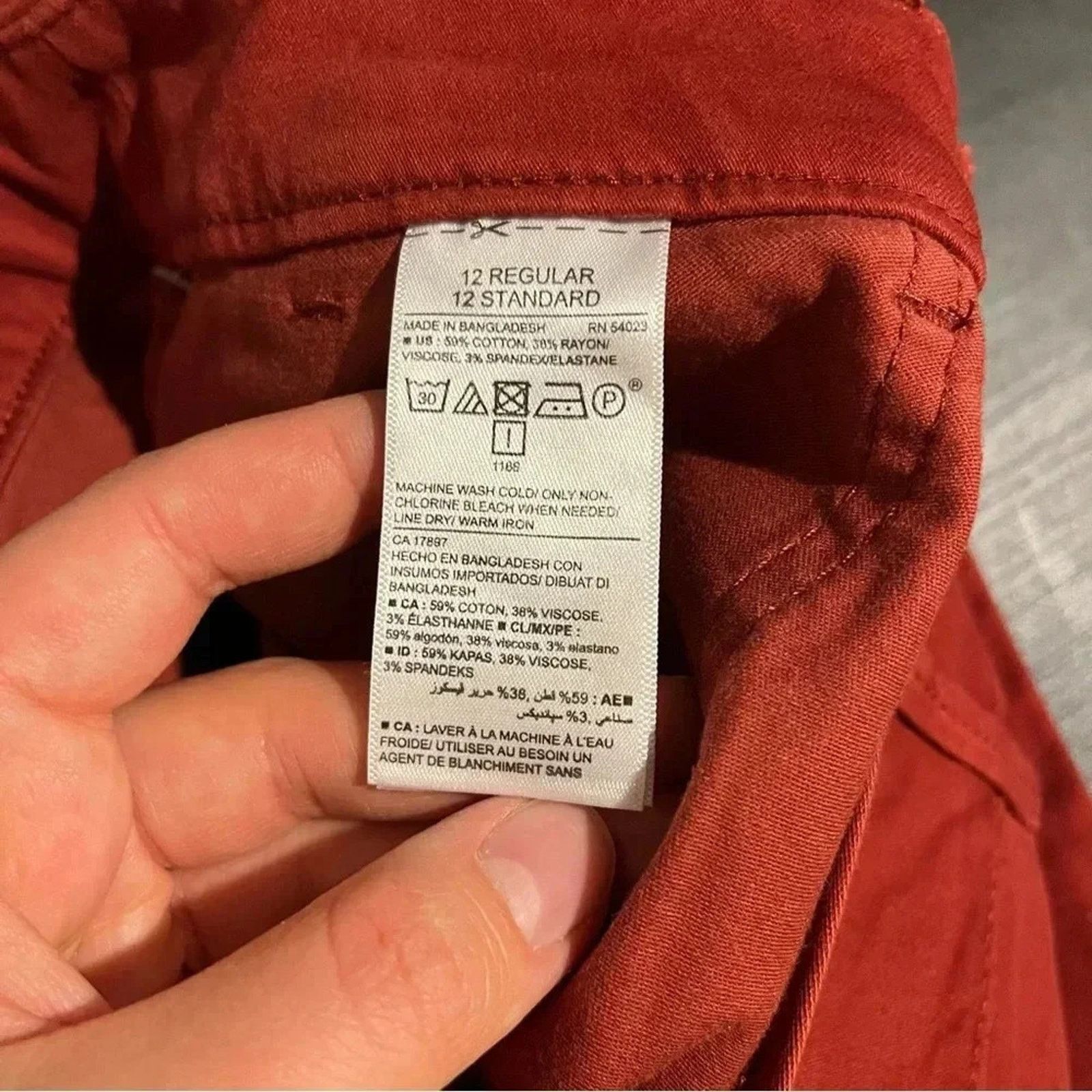 Old Navy NWT Old Navy Women's Pixie Ankle Length Chino Pants Sz 12 Size 34" / US 12 / IT 48 - 5 Thumbnail
