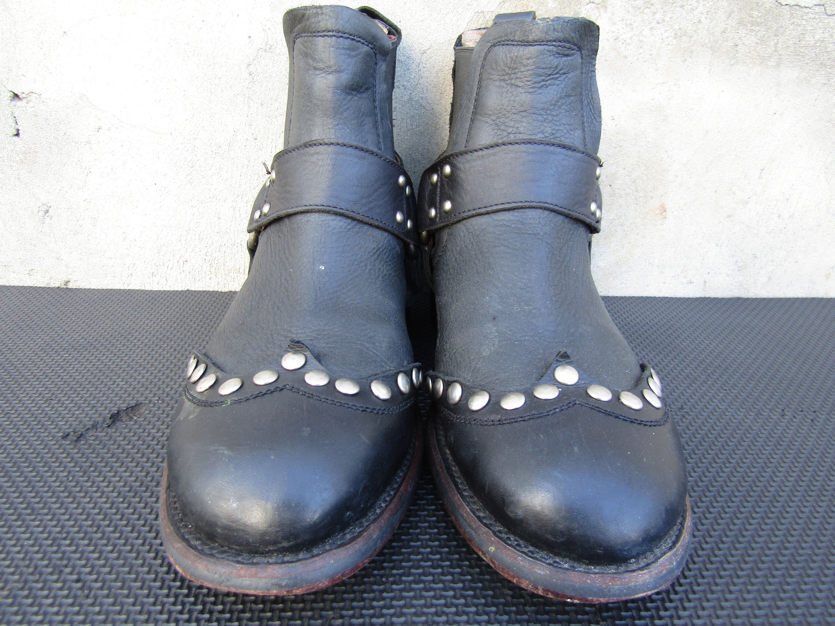 John Fluevog John Fluevorg Dewey Studded chelsea boot Harness Moto Biker Size US 9 / EU 42 - 7 Thumbnail