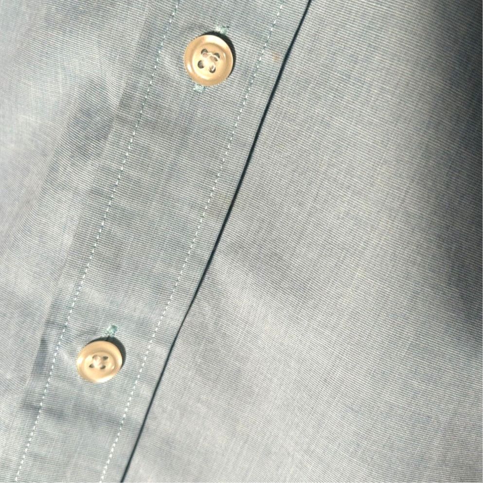 Izod IZOD Men's Light Blue Button-Down Dress Shirt - XL Size US XL / EU 56 / 4 - 5 Thumbnail