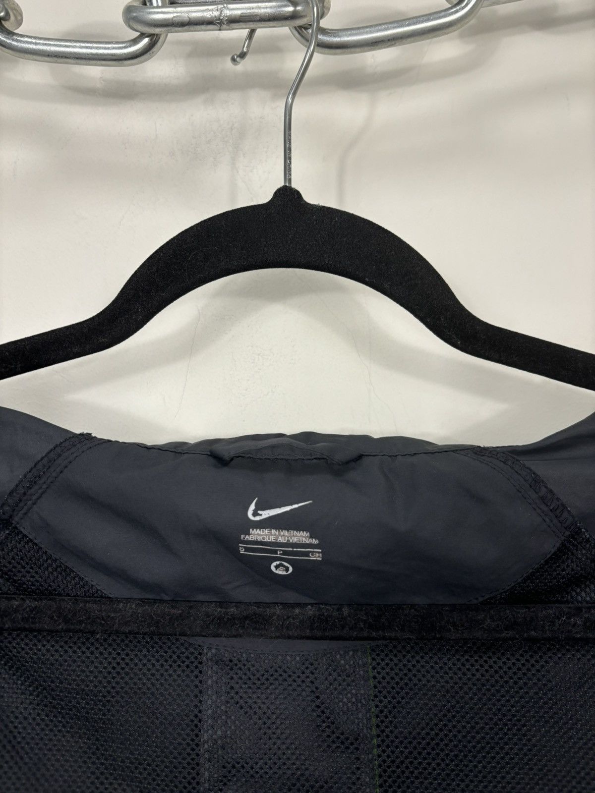 Nike Vintage Nike Y2K Black Reflective Drill Hype Track Jacket Size US S / EU 44-46 / 1 - 16 Thumbnail