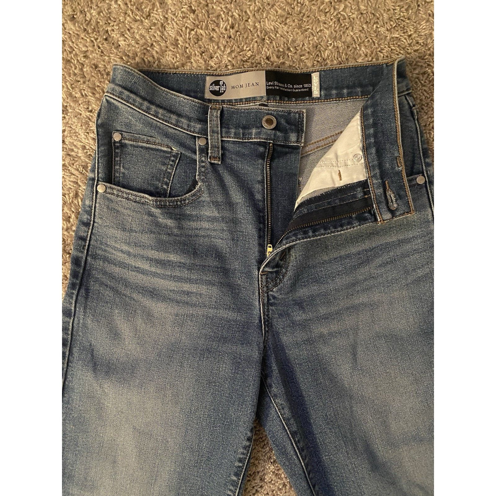 Levi's Levi Strauss & co Silver Tab Mom Jean Size 27" / US 4 / IT 40 - 2 Thumbnail