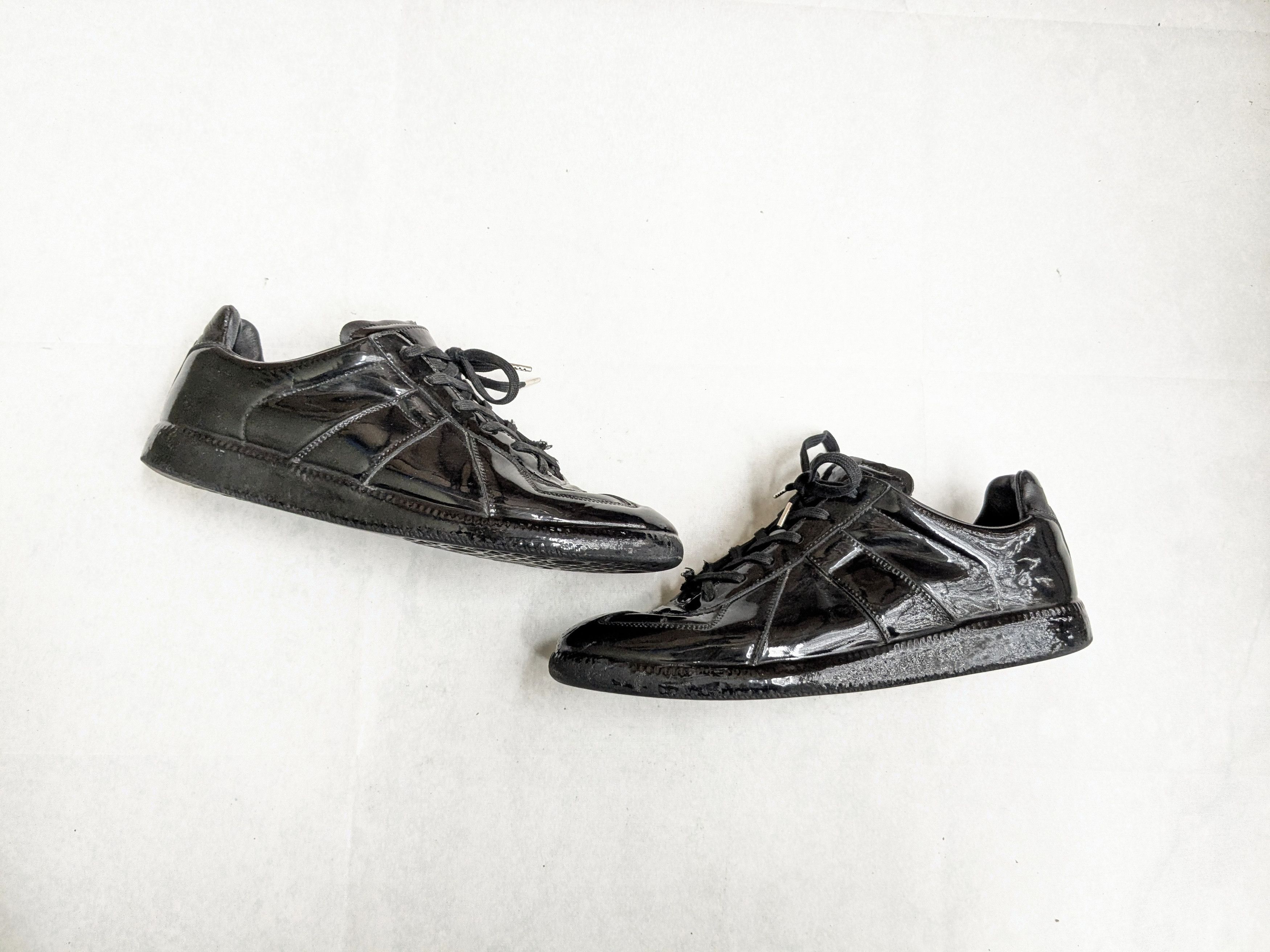 Maison Margiela Maison Margiela Replica GAT Black Patent Leather 8 41 Low Size US 8 / EU 41 - 1 Thumbnail