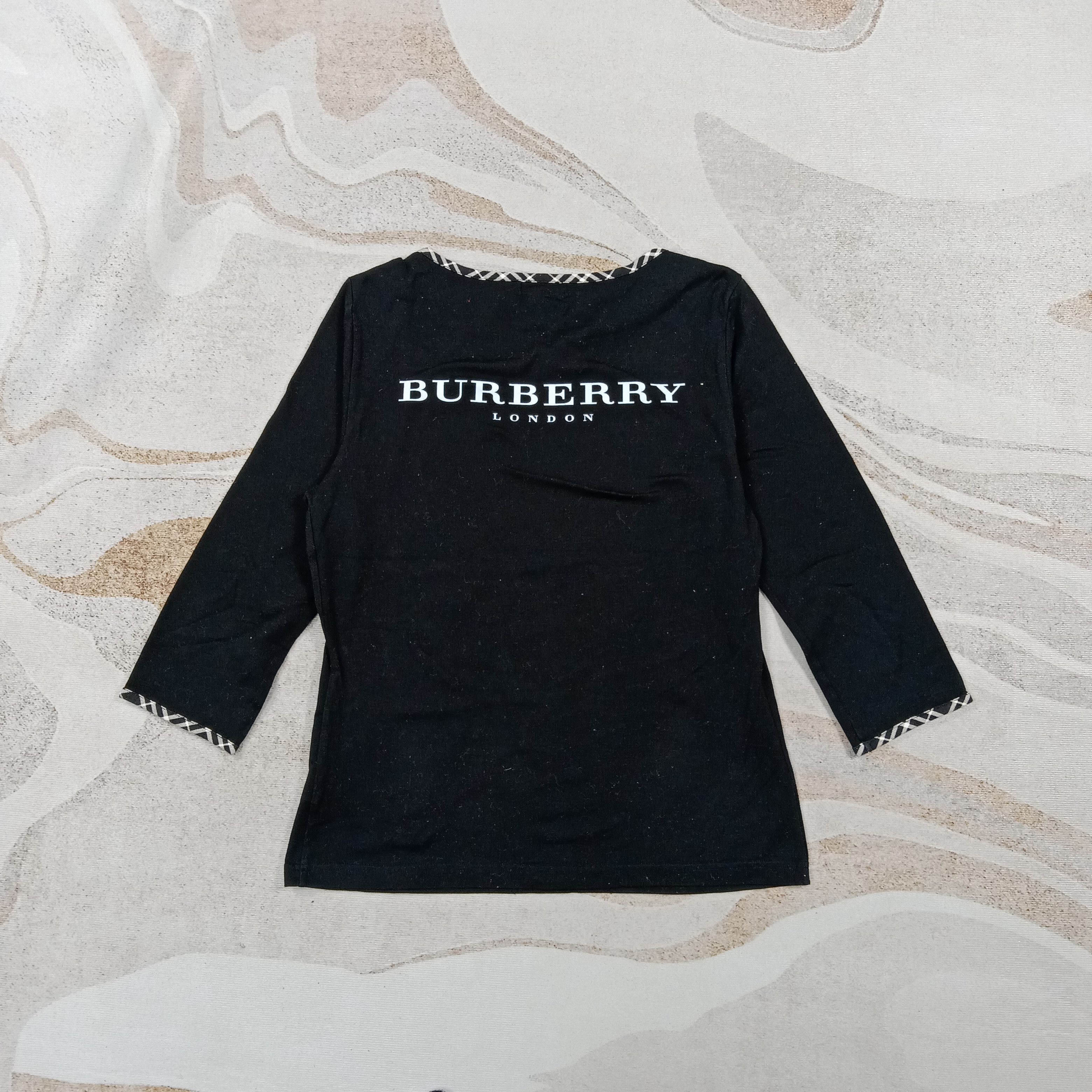 Burberry Burberry London Designer 3/4 Sleeve Tshirt C276N46 Size S / US 4 / IT 40 - 1 Thumbnail