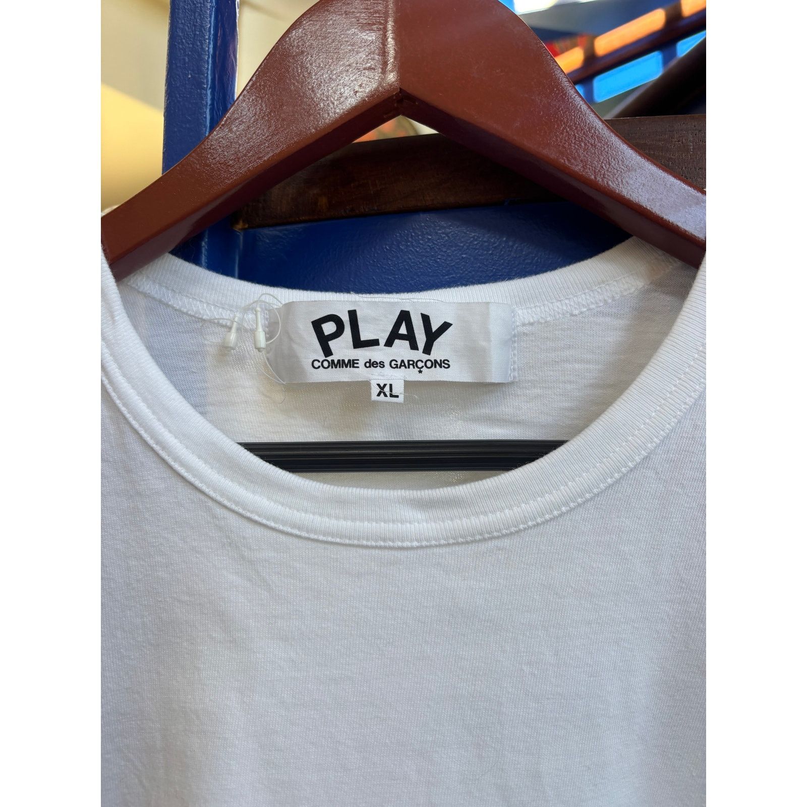 Comme des Garcons COMME des GARCONS PLAY White Long Sleeve (XL) Size US XL / EU 56 / 4 - 2 Thumbnail