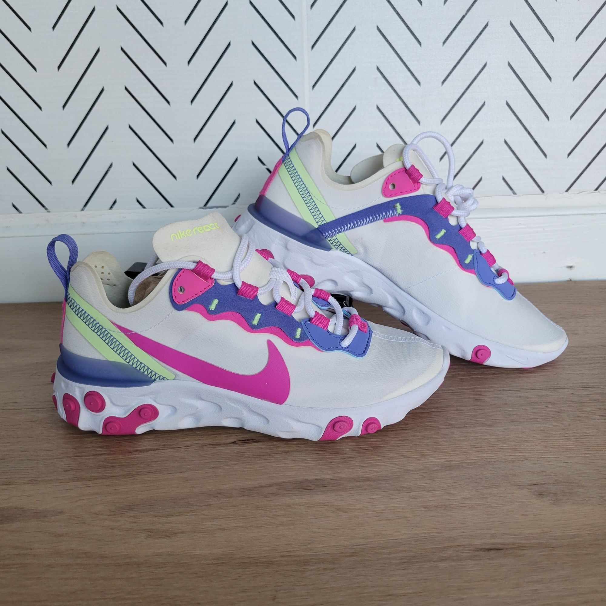 Nike ⭐Nike React Element 55 Womens Athletic Running Shoes 5 Whit Size US 5 / IT 35 - 2 Thumbnail