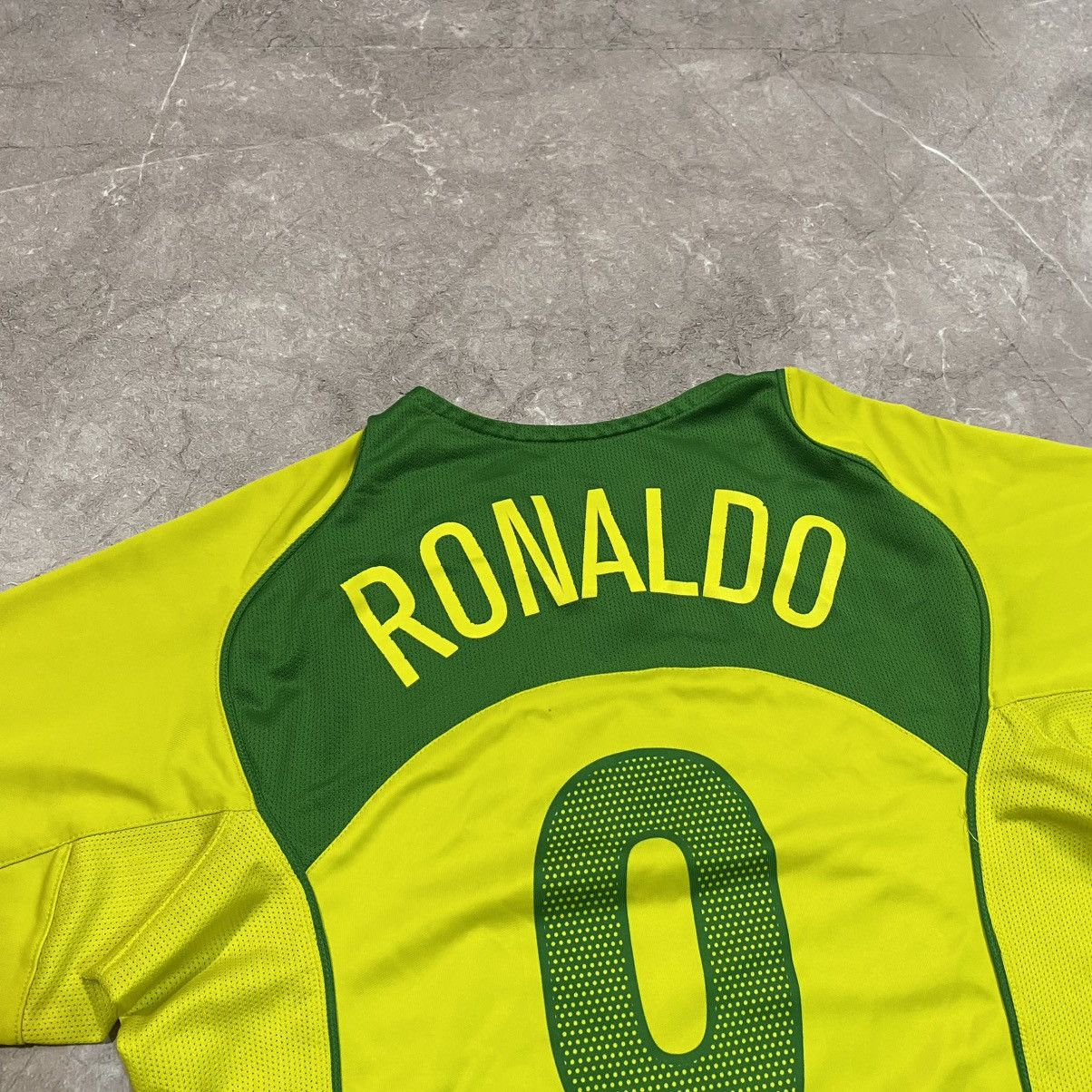 Vintage RONALDO ! VINTAGE NIKE BRAZIL TEE SOCCER JEERSEY NATION 00s Size US S / EU 44-46 / 1 - 3 Thumbnail