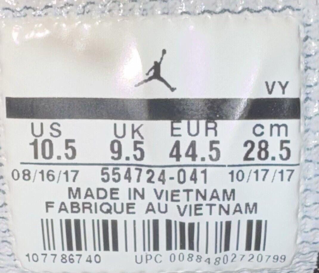 Jordan Brand Nike Air Jordan 1 Retro Mid Black Grey 554724-041 Sz 10.5 Size US 10.5 / EU 43-44 - 9 Thumbnail