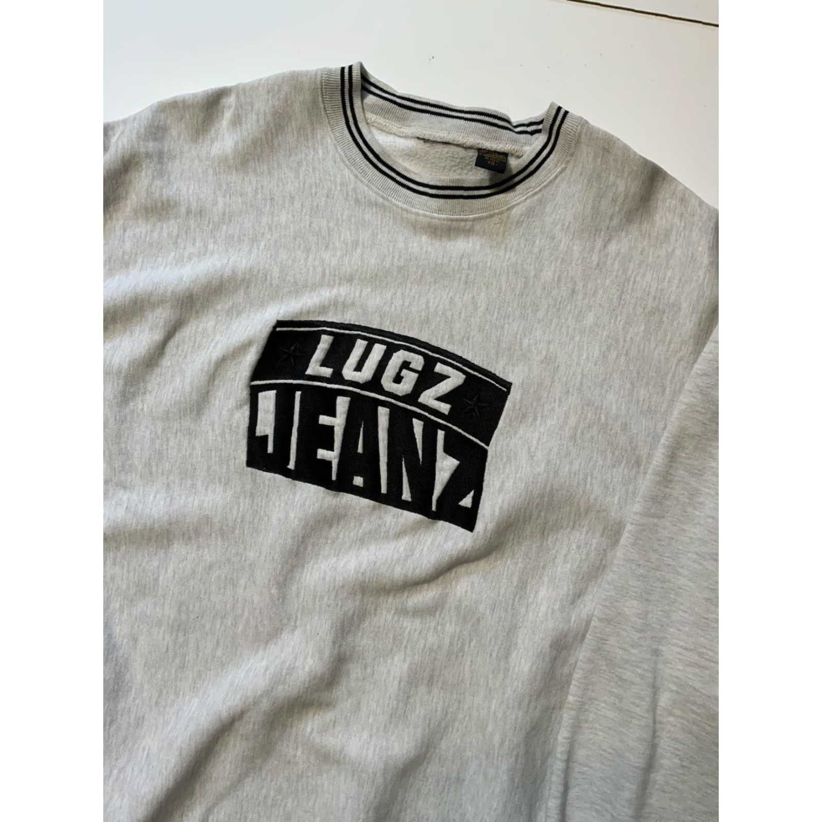 Lugz VINTAGE Lugz Sweatshirt 2XL Gray Embroidered Weave Crewneck 90s 2000s Jeanz Star Hip Hop Logo Mens Size US XXL / EU 58 / 5 - 3 Thumbnail