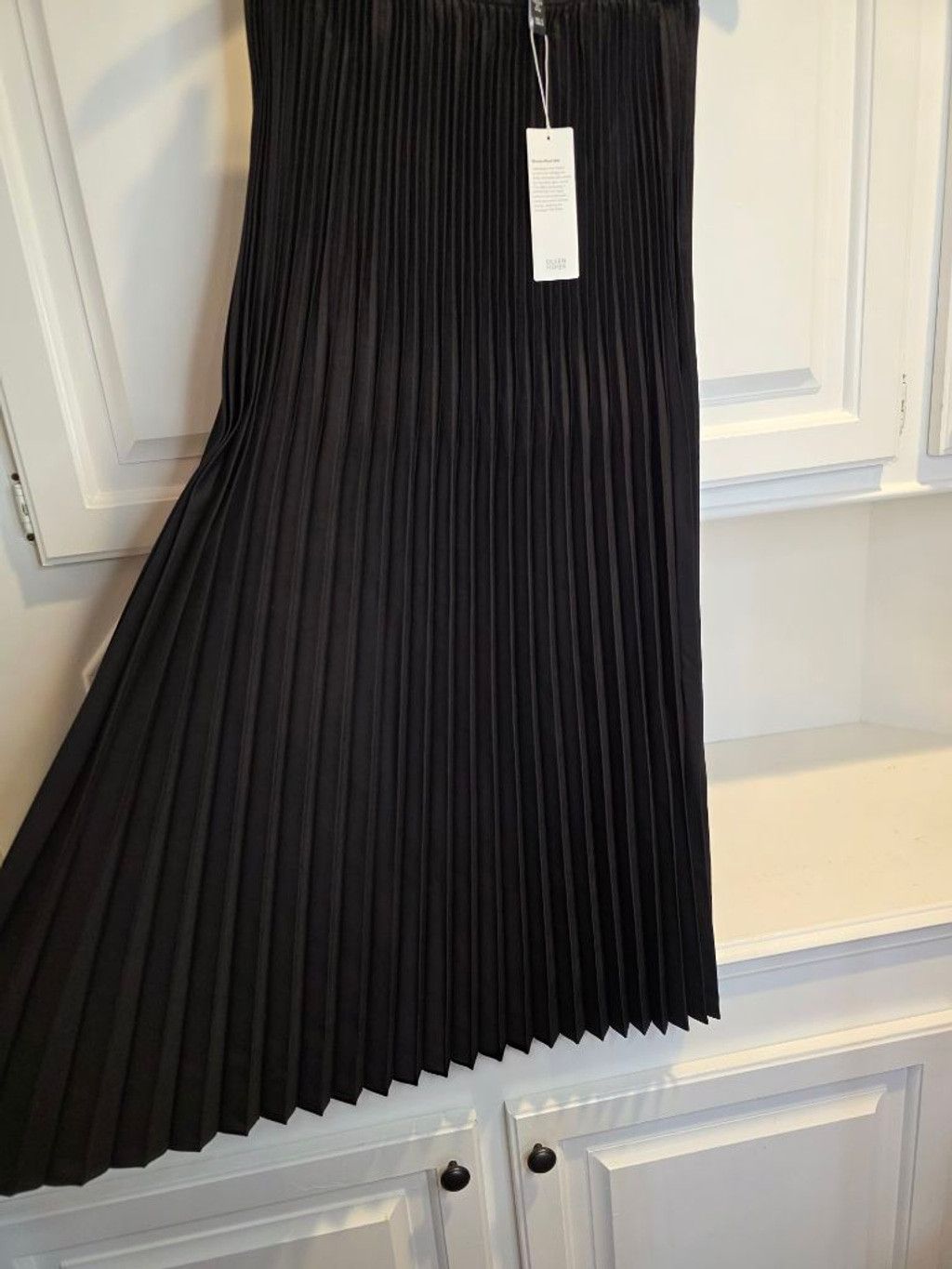 Eileen Fisher Eileen Fisher Black Pleated Wool Silk Midi Skirt NWT Quiet L Size 27" / US 4 / IT 40 - 4 Thumbnail