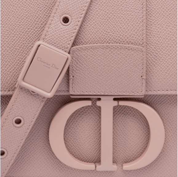o1w1db10124 Size: OS 30 Montaigne Bag in Blush