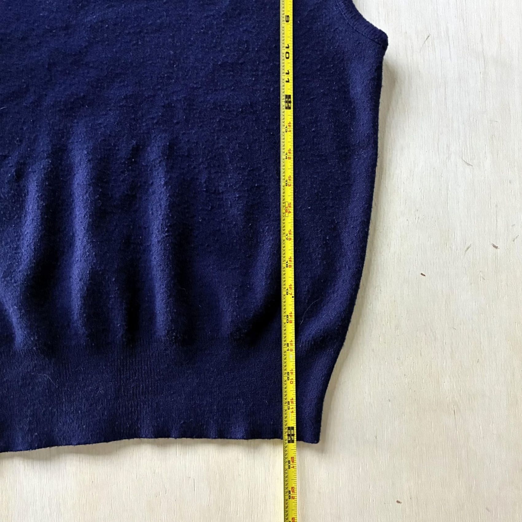 Vintage VINTAGE Bay Hill Classics Sweater Vest Mens Medium Blue V Neck Knit Acrylic Vest Men Medium Blue V-Neck Knit Acrylic Size US M / EU 48-50 / 2 - 4 Thumbnail