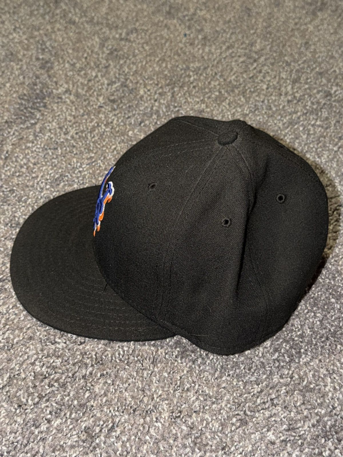 New Era New Era MLB Baseball New York Mets Hat Mens Size 7,1/2 Used Size ONE SIZE - 7 Thumbnail