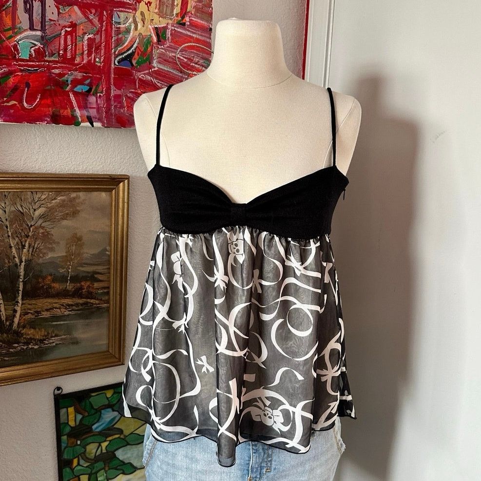 Japanese Brand fita japanese skull white and black babydoll top Size XS / US 0-2 / IT 36-38 - 1 Thumbnail