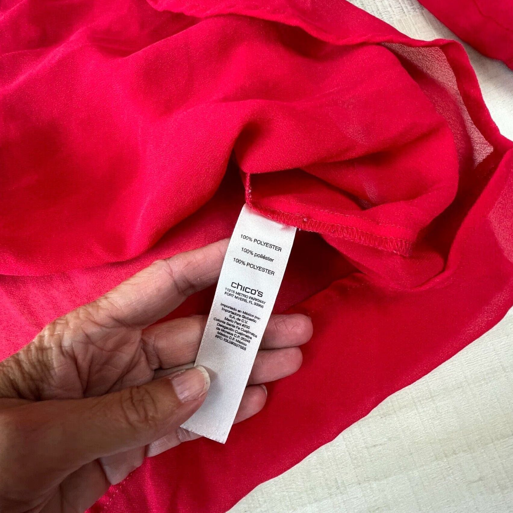 Vintage Chico's Red Semi Sheer 3/4 Sleeve Blouse Top Womens Small Flowy Button Shirt Size S / US 4 / IT 40 - 4 Thumbnail