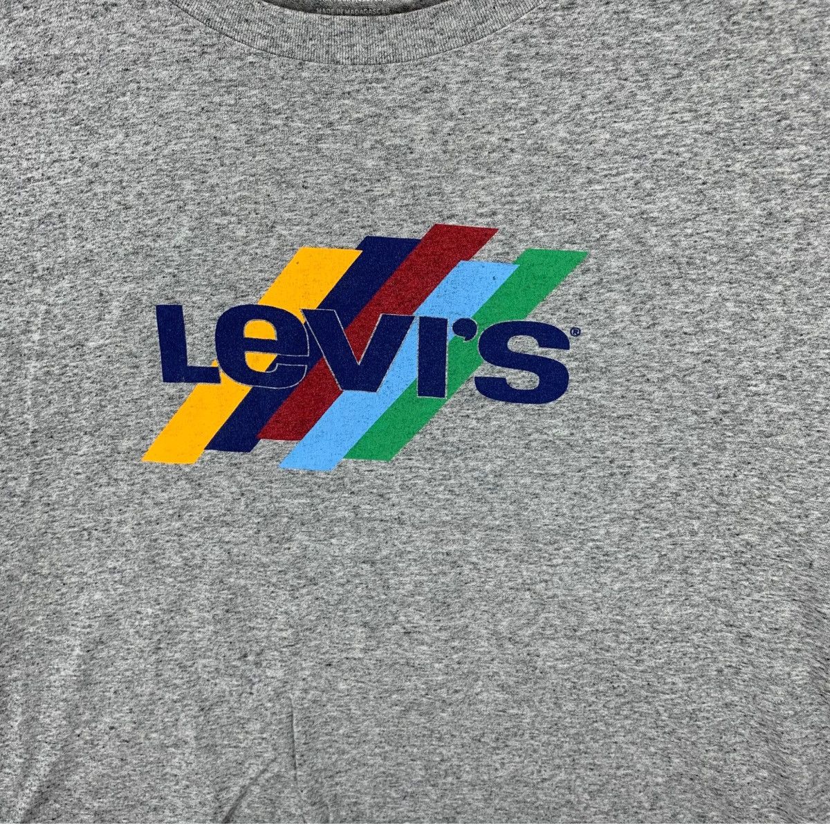 Levi's Vintage 90’ LEVI’S STRAUSS RAINBOW Cropped Top Tee Shirt Size M / US 6-8 / IT 42-44 - 3 Thumbnail