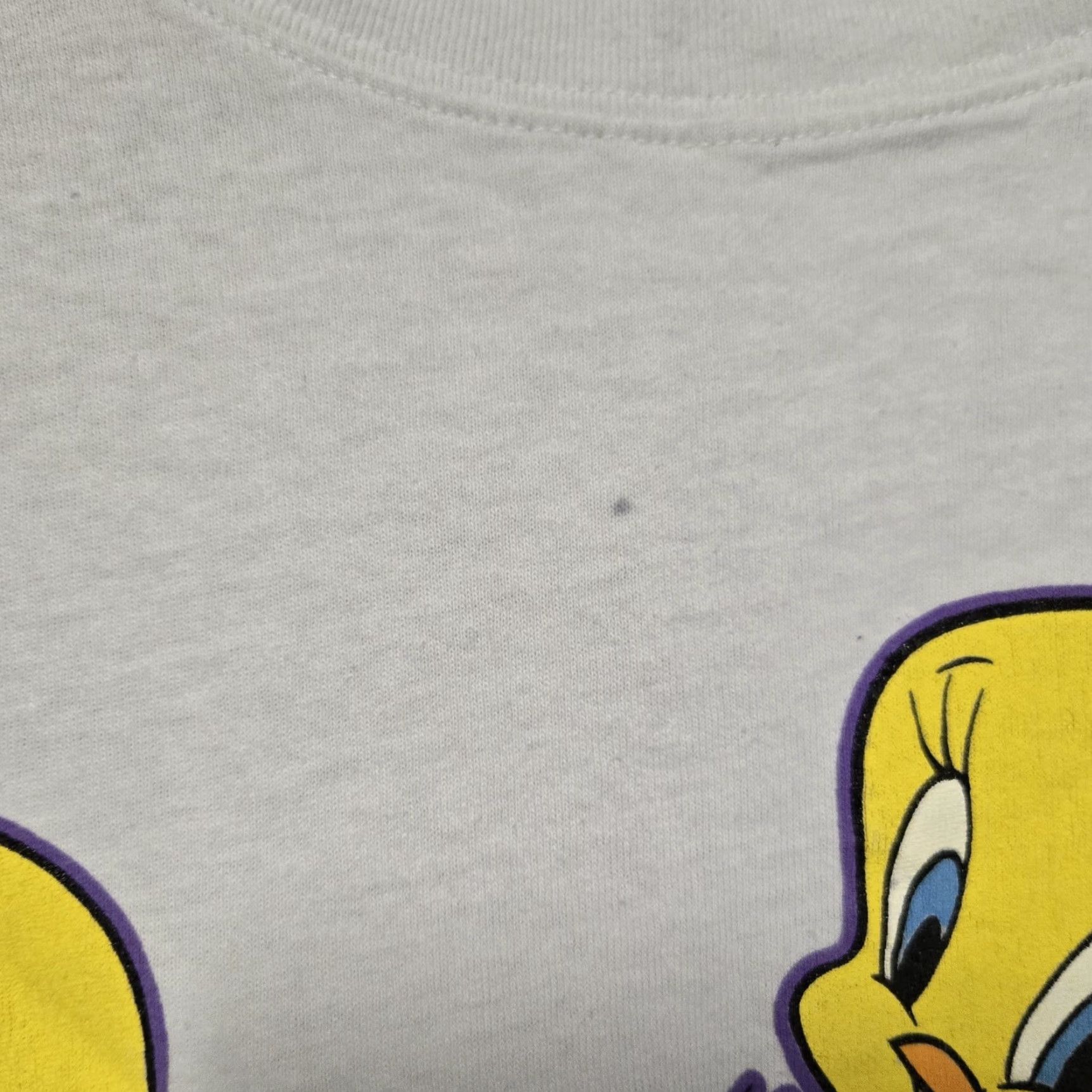 Vintage VINTAGE Tweety-Bird Hey Macawena T-Shirt XL White 1996 Big-Print Single-Stitch Mens Regular XL Shirt Bird Tweety 90s Size US XL / EU 56 / 4 - 5 Thumbnail