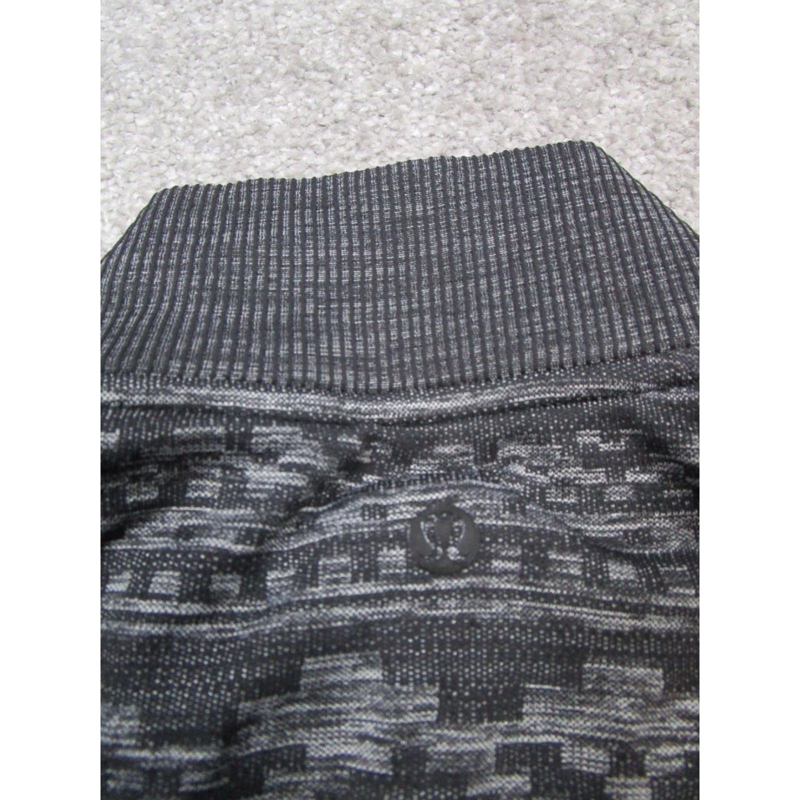 Lululemon Lululemon Rest Less Sweater Running Quarter Zip Womens Small Gray Size S / US 4 / IT 40 - 8 Thumbnail