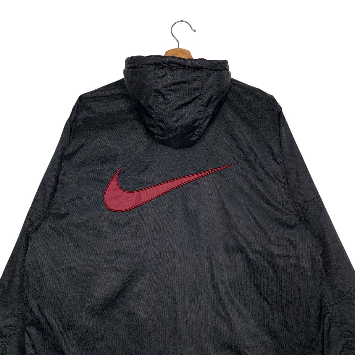 Nike Vtg Nike Swoosh Big Logo Windbreaker Jacket Size US S / EU 44-46 / 1 - 6 Thumbnail