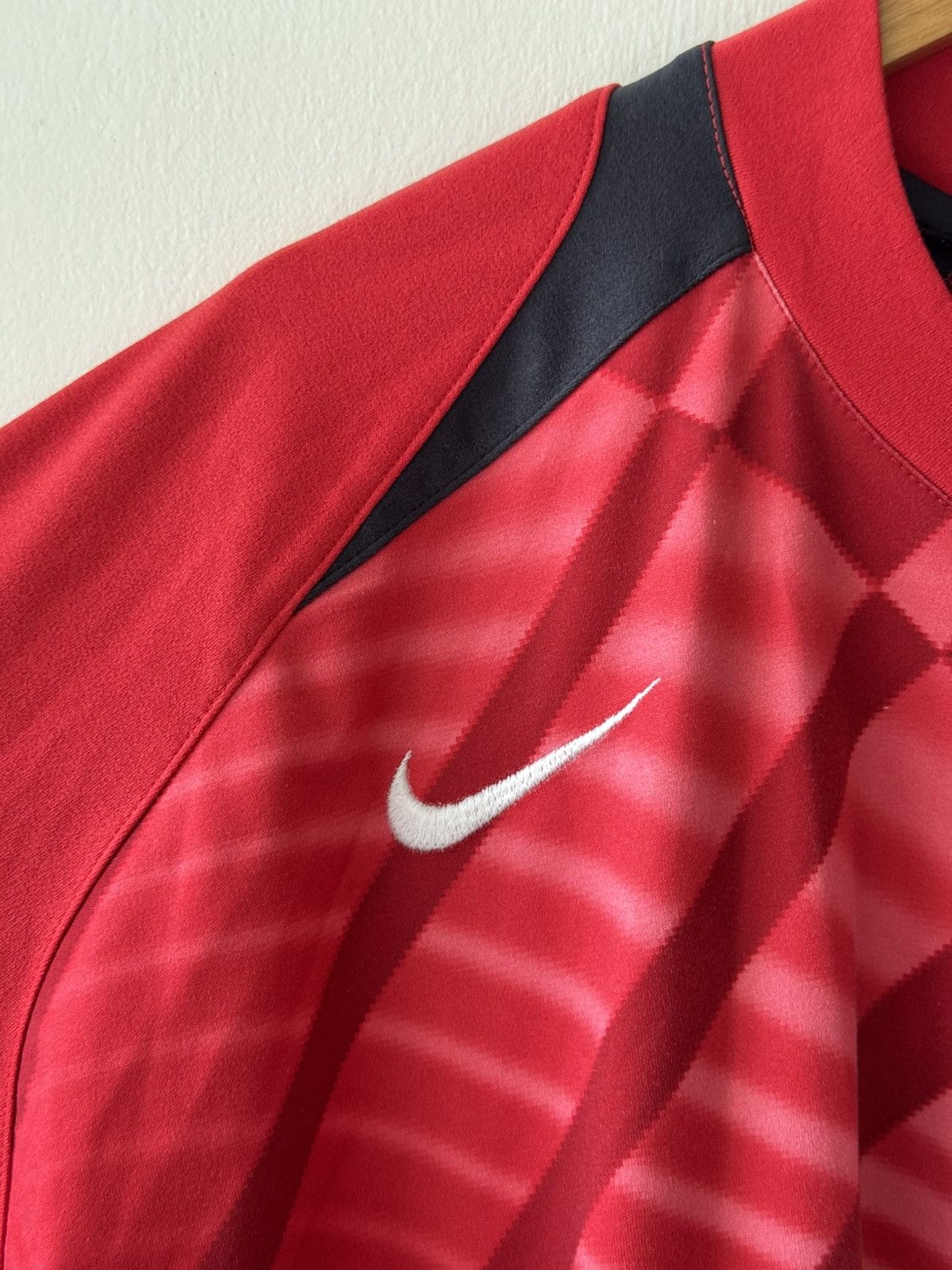 Nike Vintage Nike Total 90 00‘s Training Jersey Size US M / EU 48-50 / 2 - 4 Thumbnail