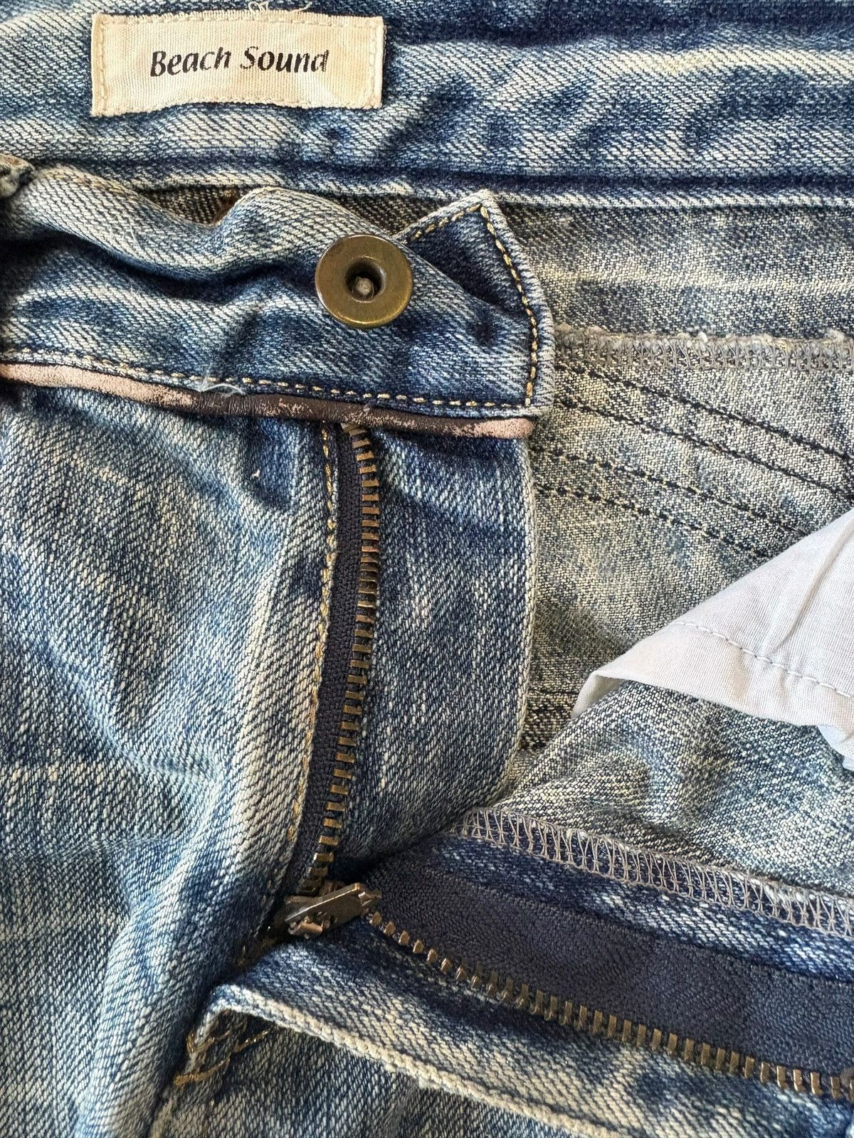 Hysteric Glamour Vintage Japanese Brand Crack Fade Distressed Bootcut Jeans Size 32" / US 10 / IT 46 - 9 Thumbnail