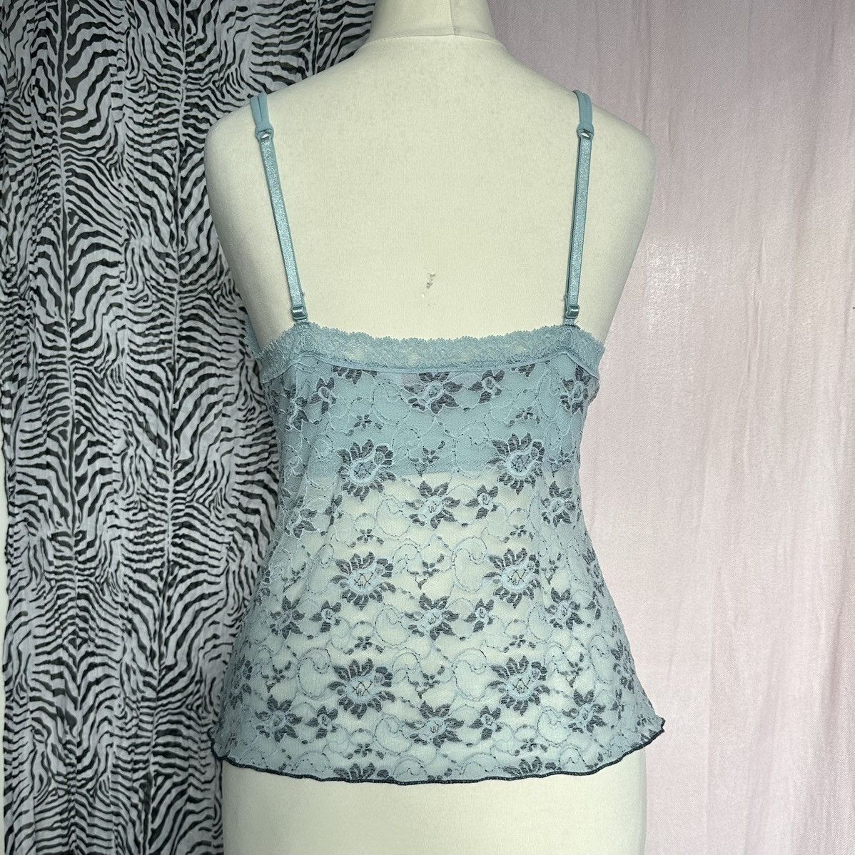 Victoria's Secret Vintage Victoria’s Secret light blue mint lace mesh cami S Size S / US 4 / IT 40 - 4 Thumbnail