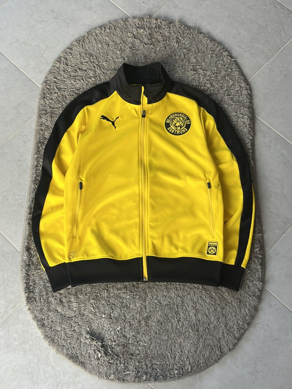 Puma Vintage Olympic Puma Soccer football team Borussia Dortmund Size US M / EU 48-50 / 2 - 1 Thumbnail