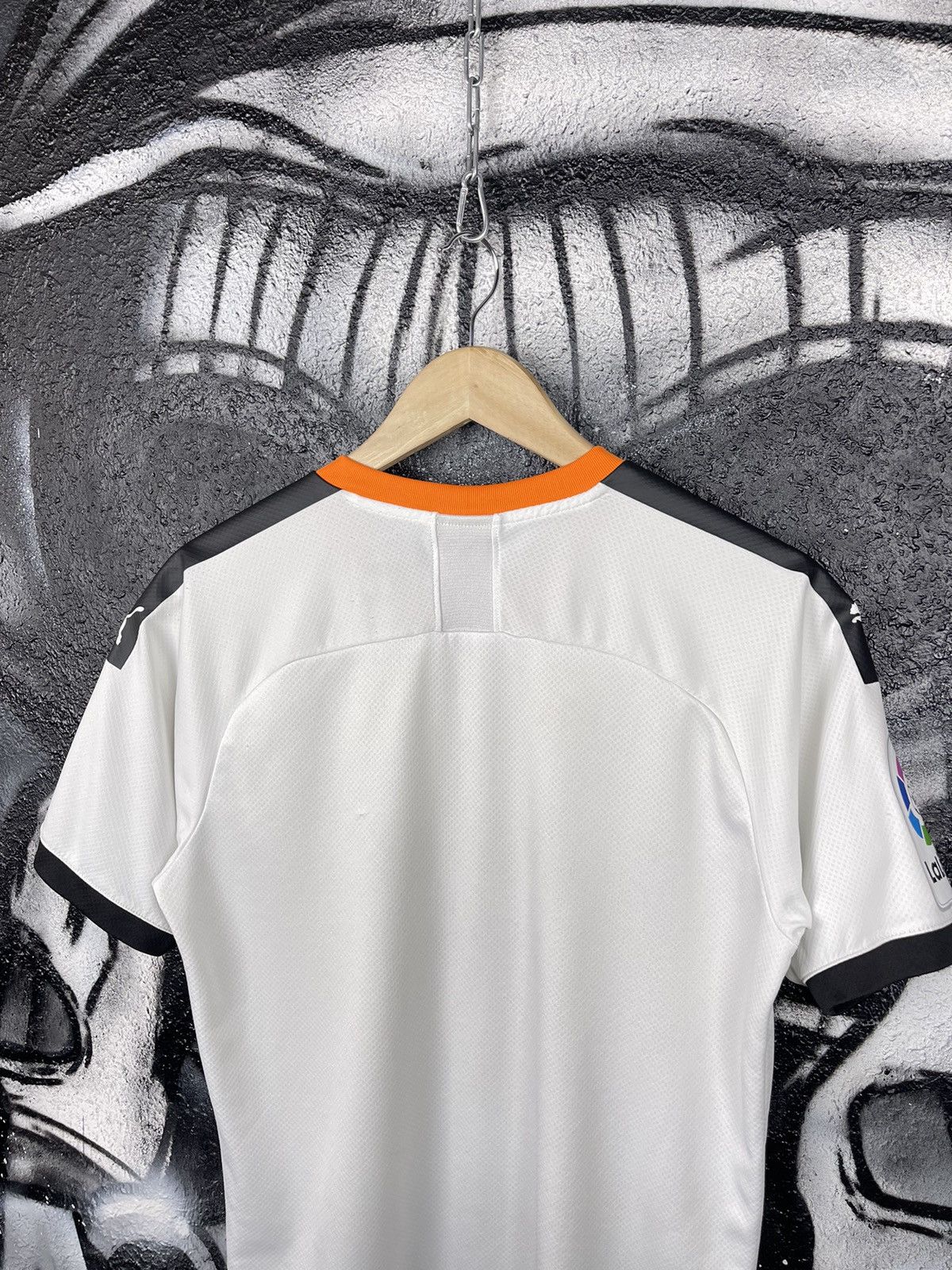 Puma Puma Valencia Football Club Home Soccer Jersey T-Shirt Men’s Size Medium Size US M / EU 48-50 / 2 - 6 Thumbnail