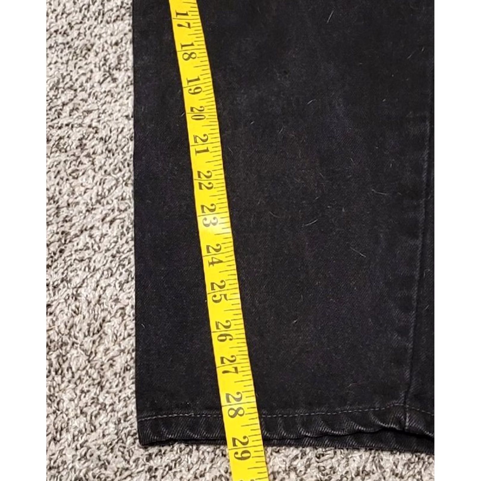 Levi's VINTAGE Levi’s 550 Black Relaxed Fit Tapered Leg Jeans sz 14 reg High Rise Womens USA 30in INSEAM Excellent Cond Size ONE SIZE - 5 Thumbnail
