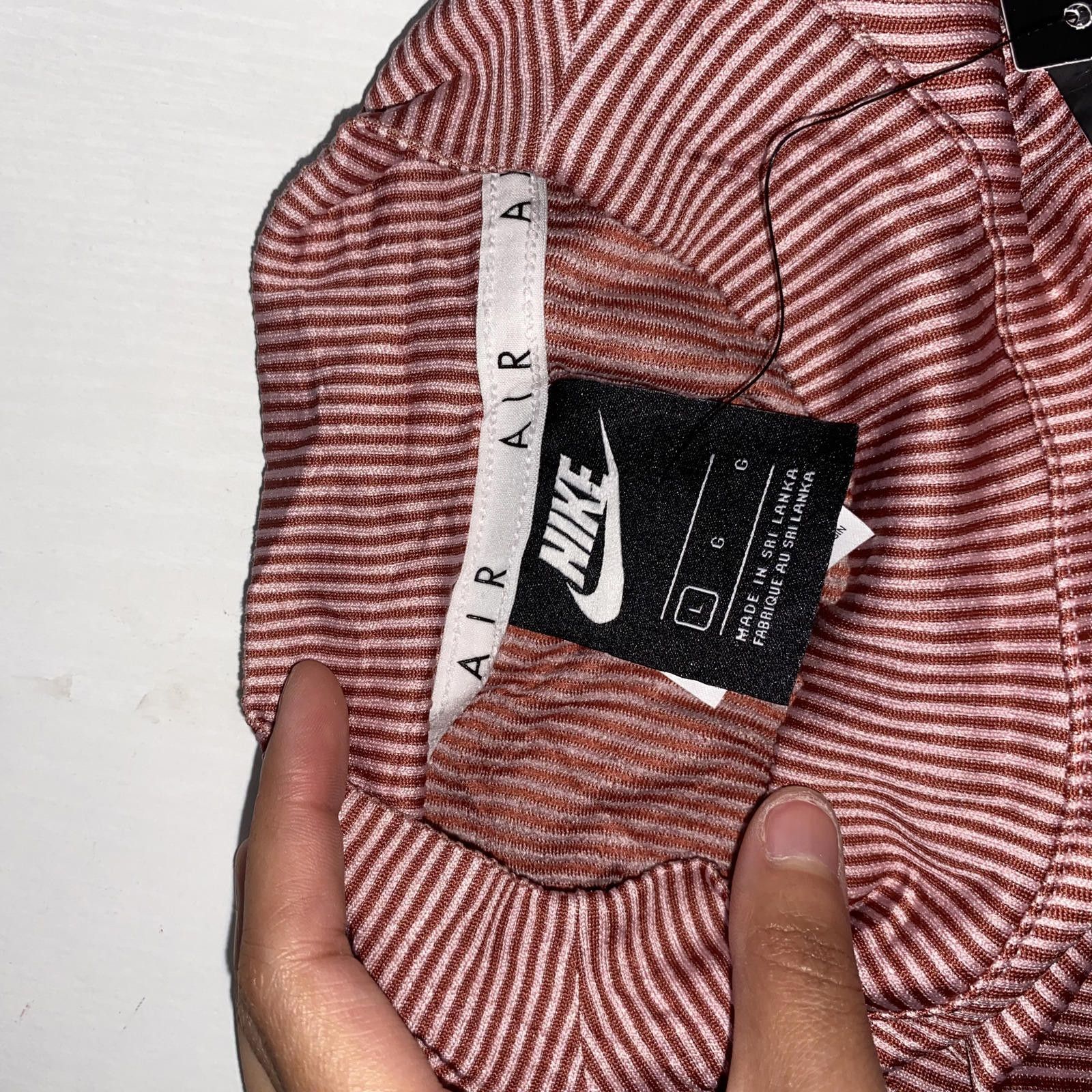 Nike Nike Air L Women Striped Cropped Tank NWT Streetwear Sporty Size L / US 10 / IT 46 - 4 Thumbnail