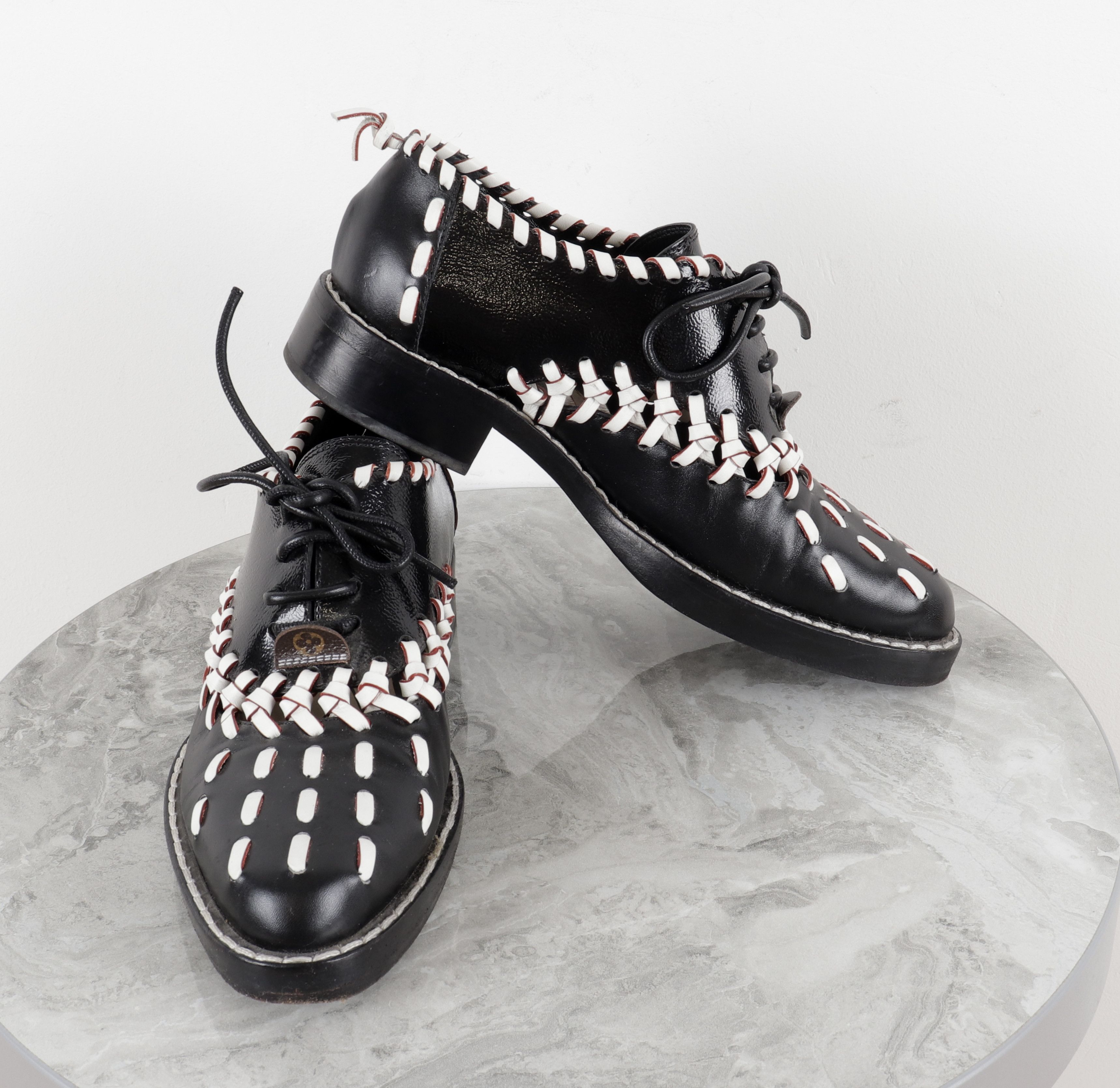 Louis Vuitton Louis Vuitton lace-up Manga Braided Oxford Shoes Size US 7 / IT 37 - 8 Thumbnail