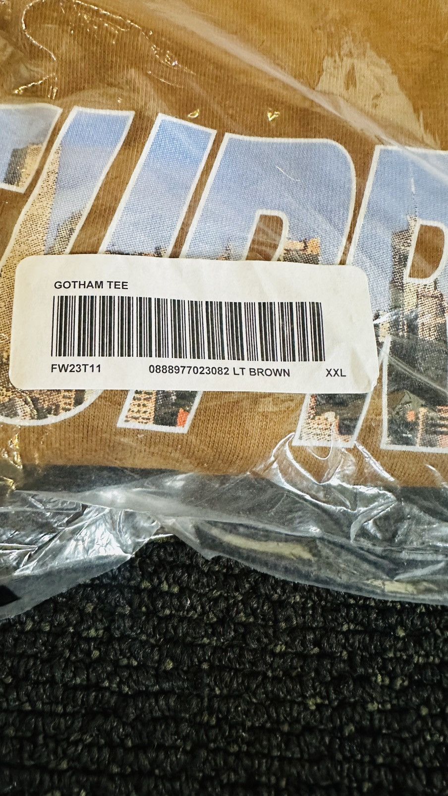 Supreme Supreme gotham tee (brown) (XXL) Size US XXL / EU 58 / 5 - 3 Thumbnail