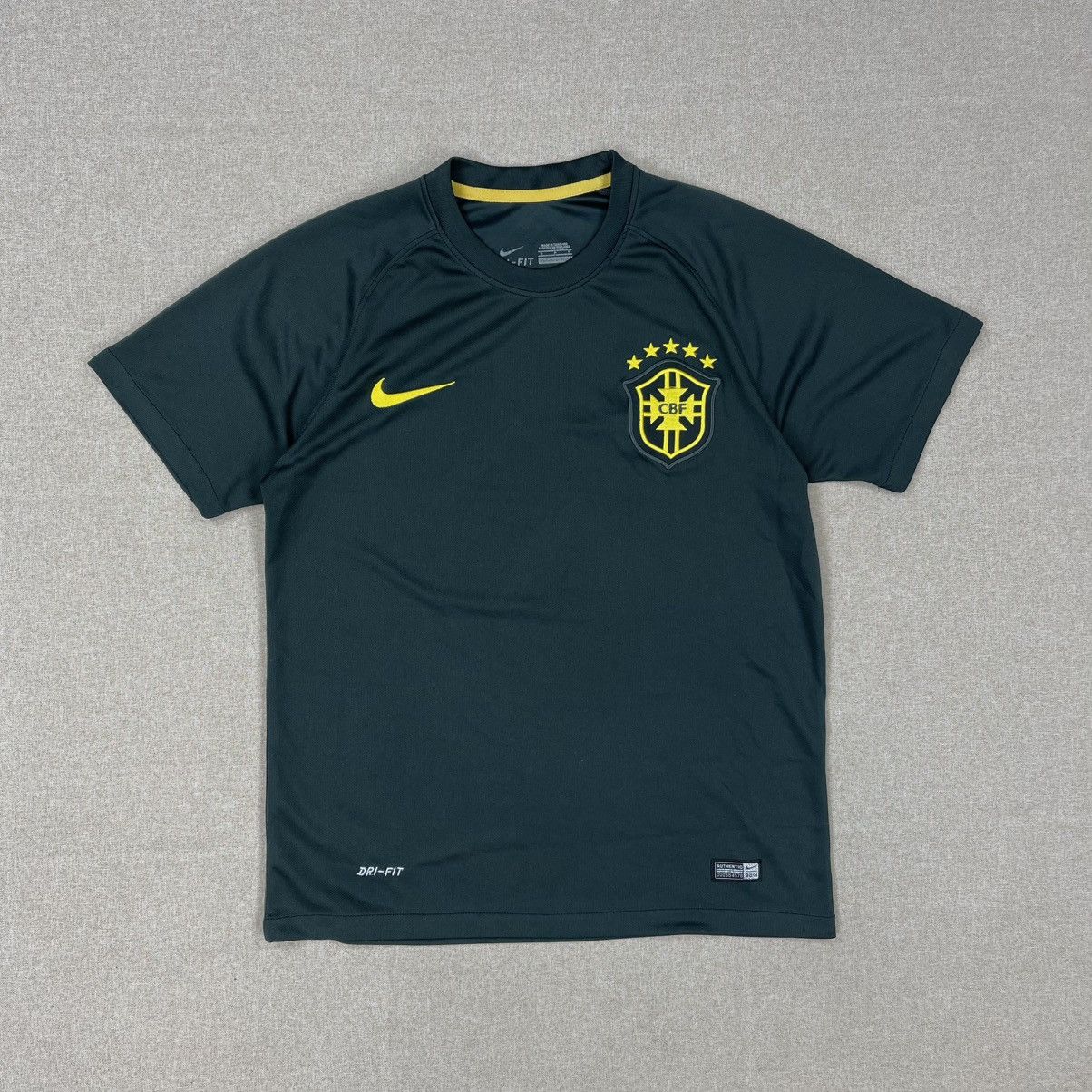 Nike NIKE BRASIL JERSEY SHIRT SOCCER FOOTBALL BLOKE CORE KIT Size US S / EU 44-46 / 1 - 2 Thumbnail