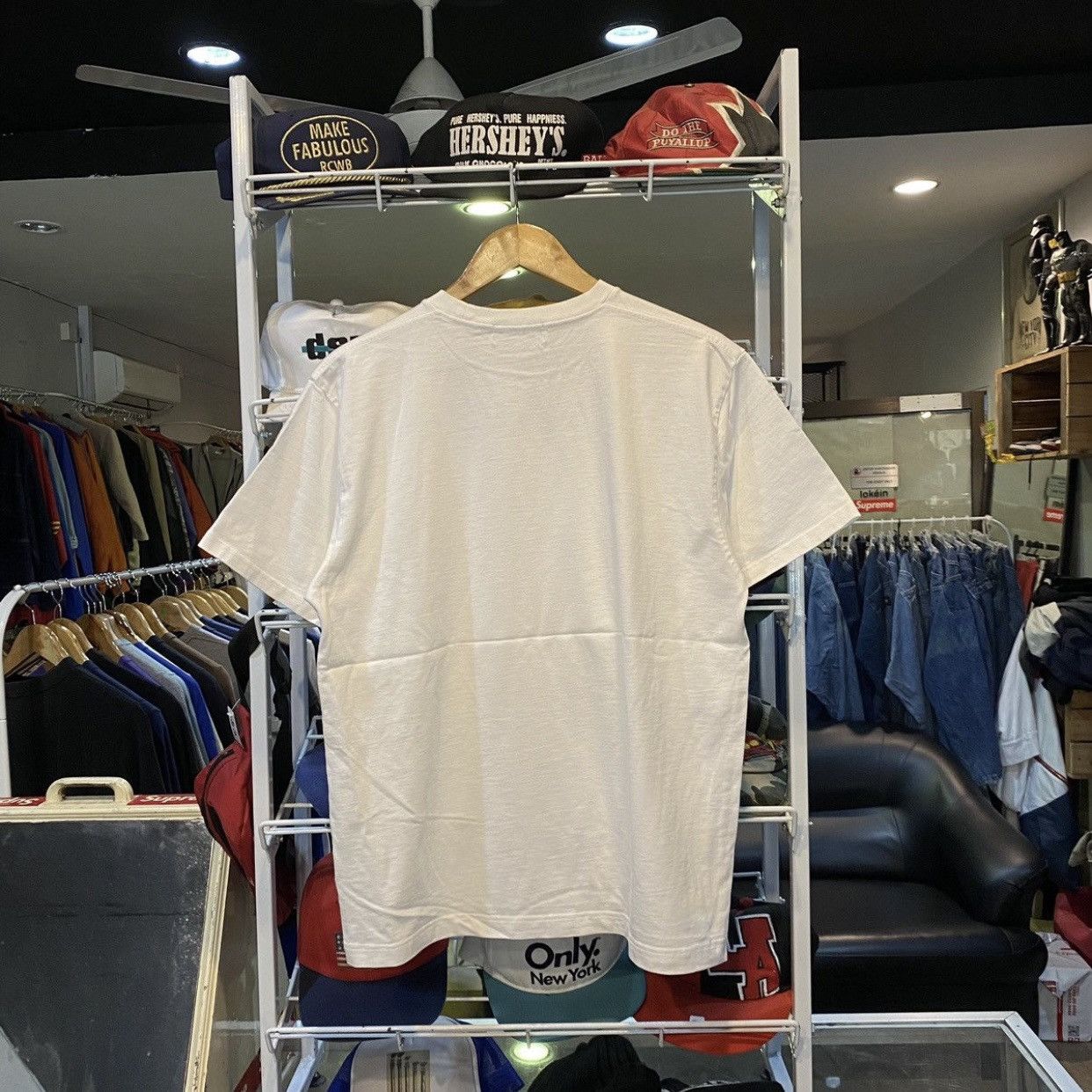 Japanese Brand God Selection XXX Tupac Shakur Graphic Photo T-Shirt Size US M / EU 48-50 / 2 - 2 Thumbnail