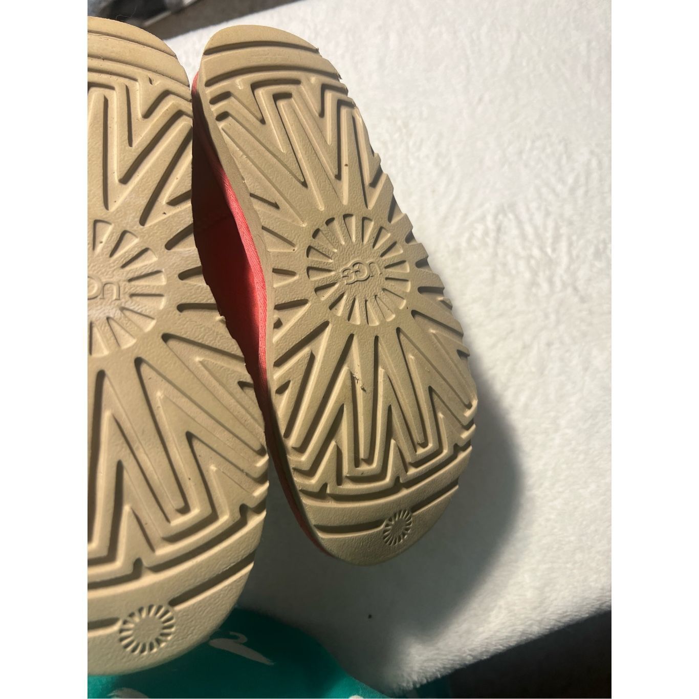Ugg Ugg Pink Classic Low Boots Woman’s Size 6 -Could Use A Clean Size US 6 / IT 36 - 12 Thumbnail